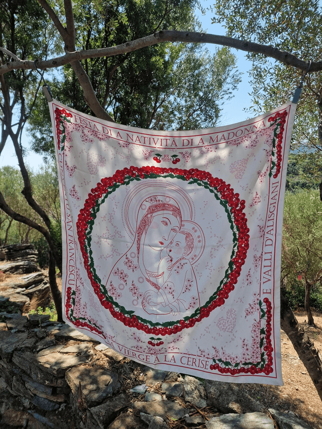 CARRÉ VIERGE À LA CERISE 65