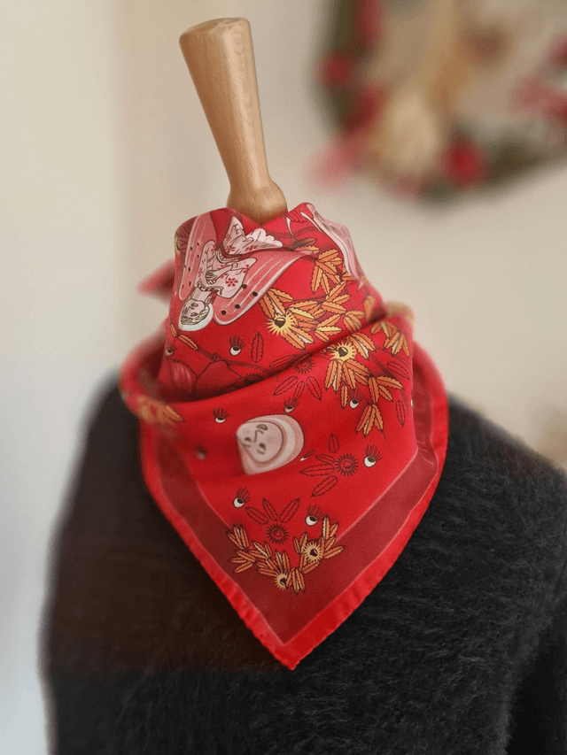 CARRÉ SAN CHIRGU ROUGE 44